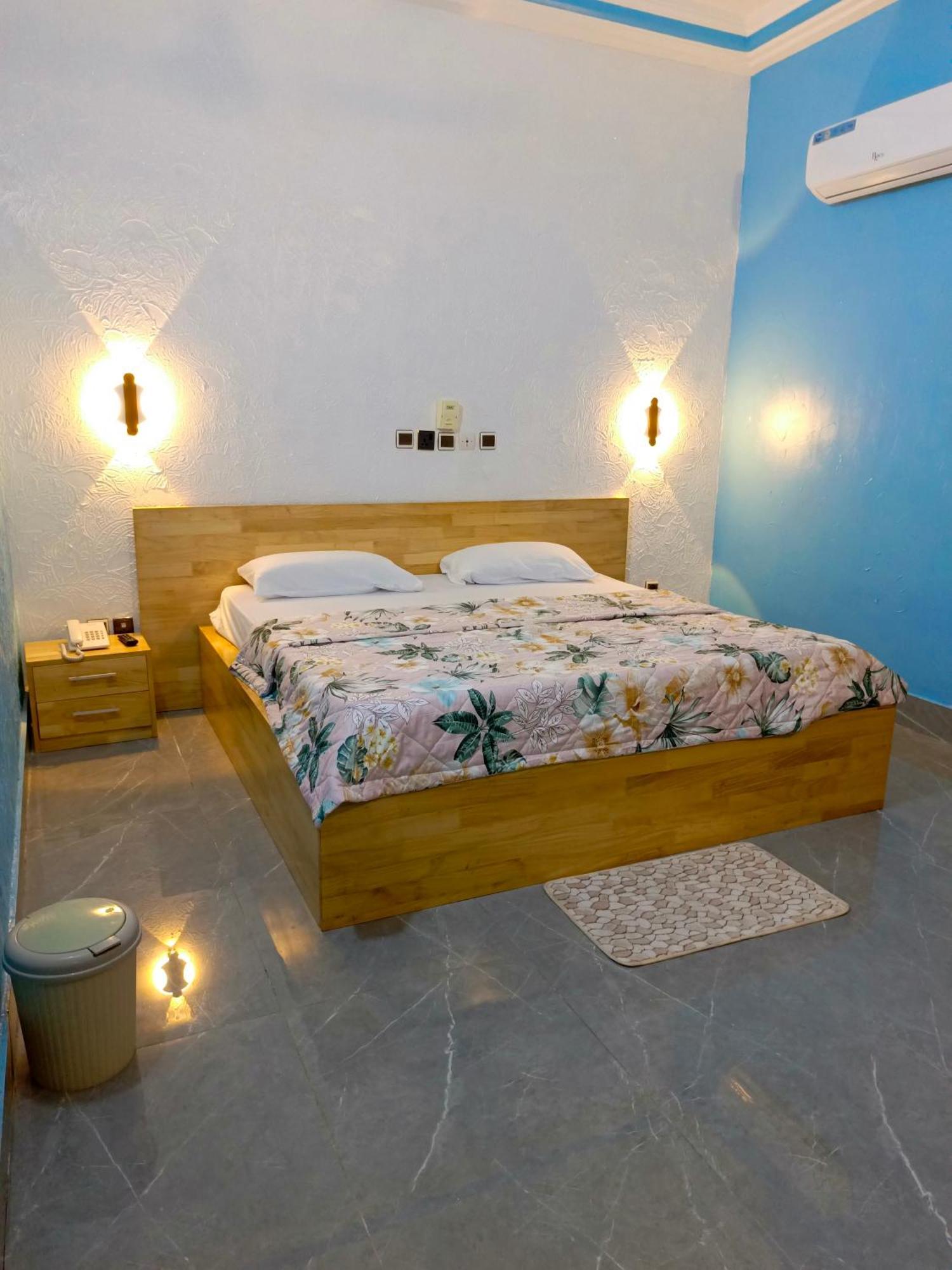 Hotel Mavilla Cotonou Ngoại thất bức ảnh