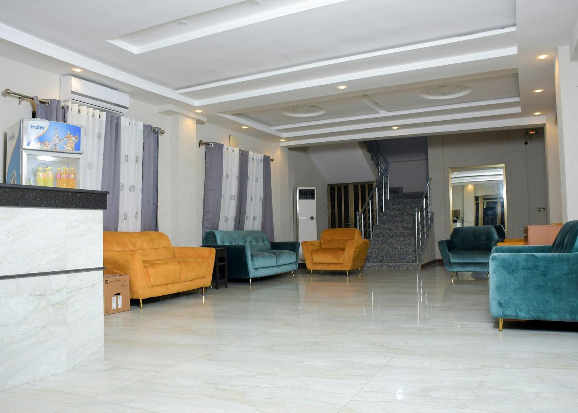Hotel Mavilla Cotonou Ngoại thất bức ảnh
