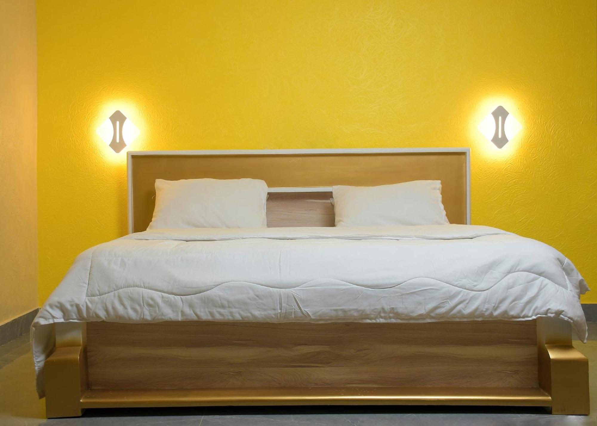 Hotel Mavilla Cotonou Ngoại thất bức ảnh