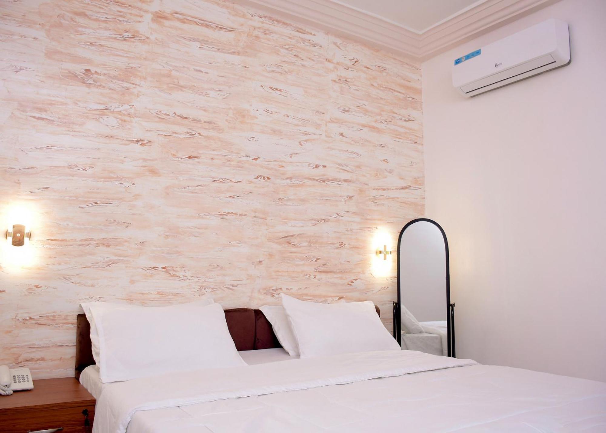 Hotel Mavilla Cotonou Ngoại thất bức ảnh