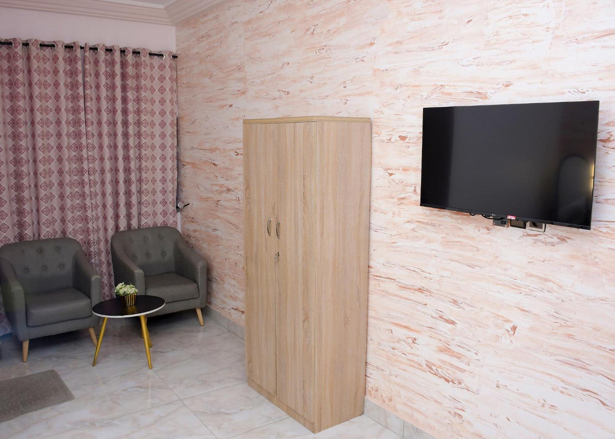 Hotel Mavilla Cotonou Ngoại thất bức ảnh