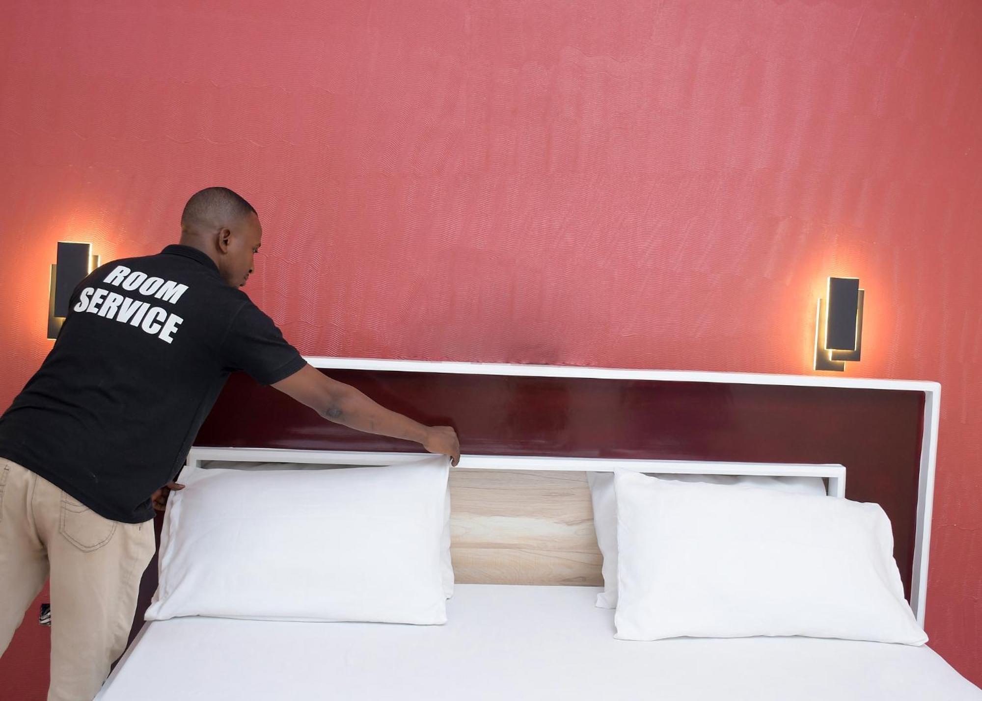 Hotel Mavilla Cotonou Ngoại thất bức ảnh