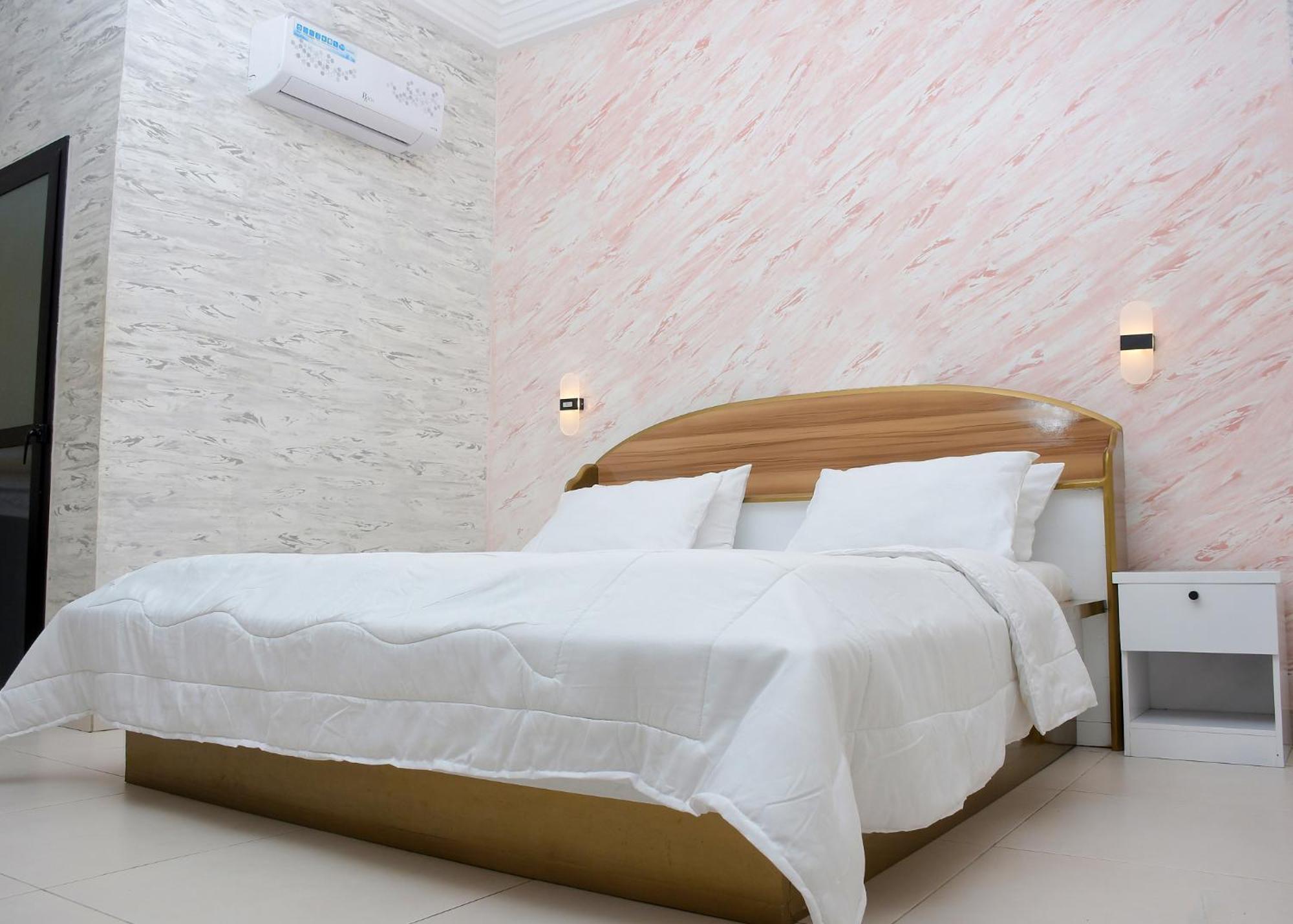 Hotel Mavilla Cotonou Ngoại thất bức ảnh
