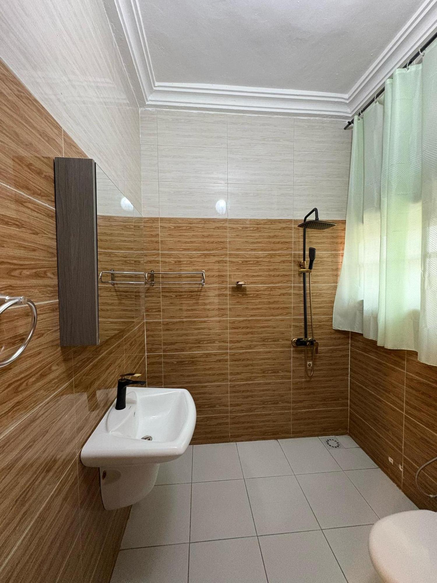 Hotel Mavilla Cotonou Ngoại thất bức ảnh