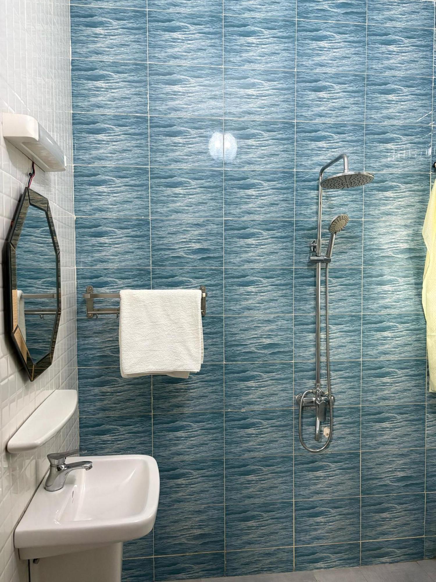 Hotel Mavilla Cotonou Ngoại thất bức ảnh